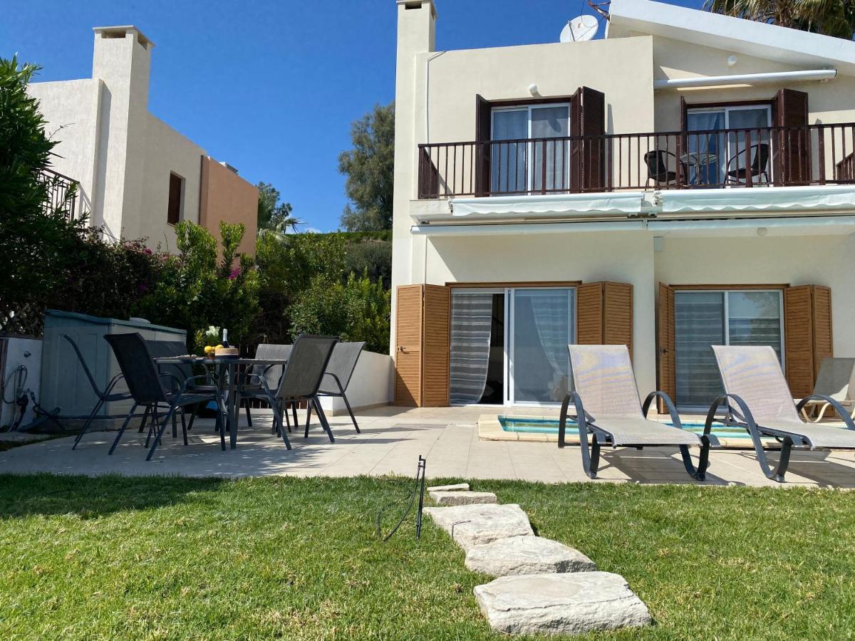 Amazing Front Line Villa In Coral Bay Pegeia Eksteriør billede
